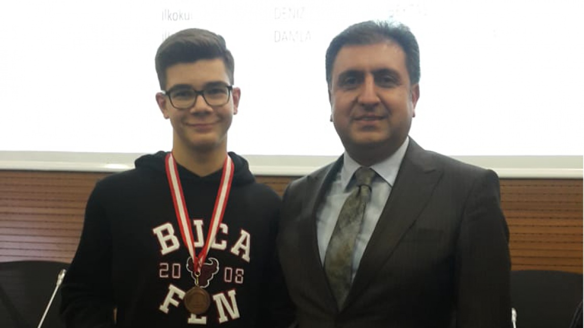Öğrencimiz İzmir Bilim Olimpiyatları Matematik Alanında Bronz Madalya Kazandı