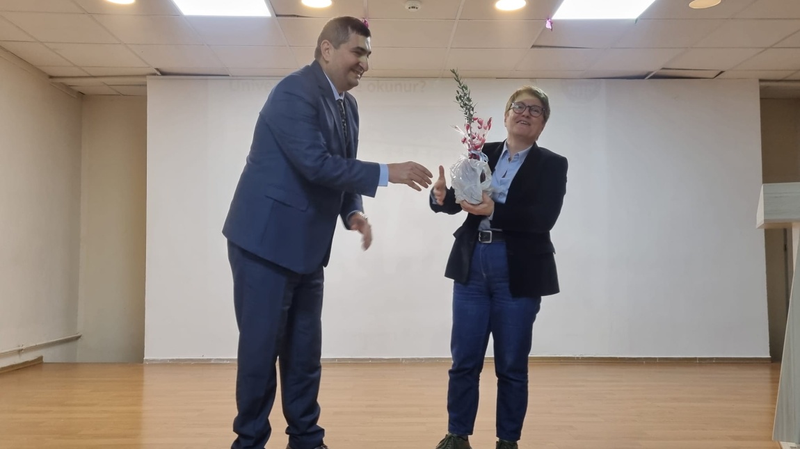 Kadir Has Üniversitesi rektörü Profesör Doktor Sayın Sondan Durukanoğlu Feyiz'in Okulumuzu Ziyareti